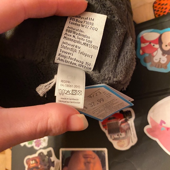 Jellycat Maurice Macaroni Penguin NWT - Retired - Picture 4 of 7